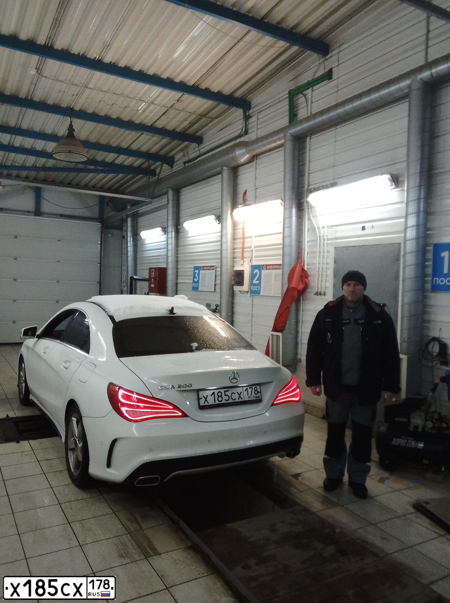 Фото автомобиля MERCEDES-BENZ CLA200, 2015 — госномер Р992МО82. Цвет: Белый