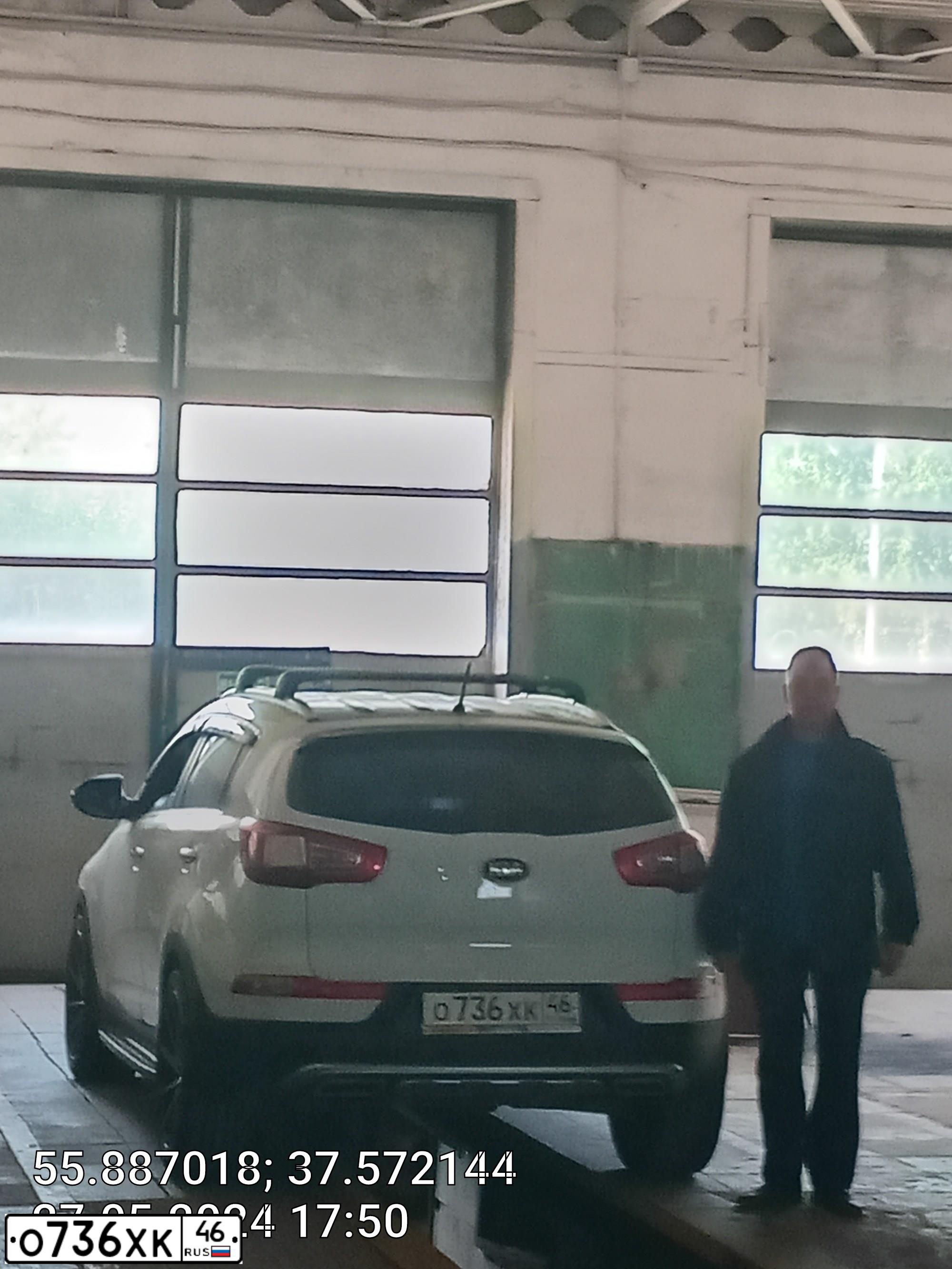 Фото автомобиля KIA SPORTAGE, 2013 — госномер О736ХК46. Цвет: БЕЛЫЙ