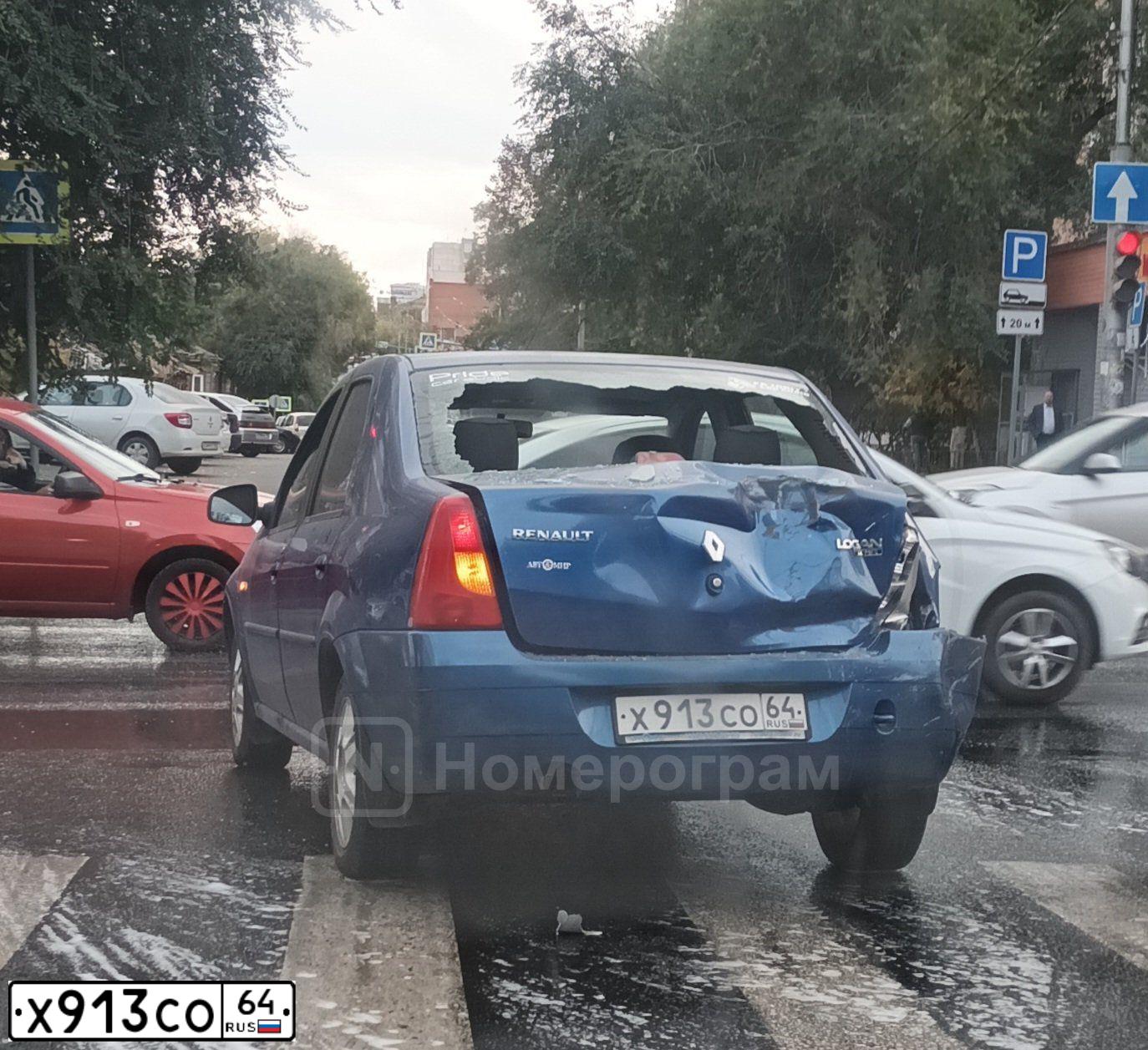 Фото автомобиля RENAULT LOGAN, 2008 — госномер Х913СО64. Цвет: СИНИЙ