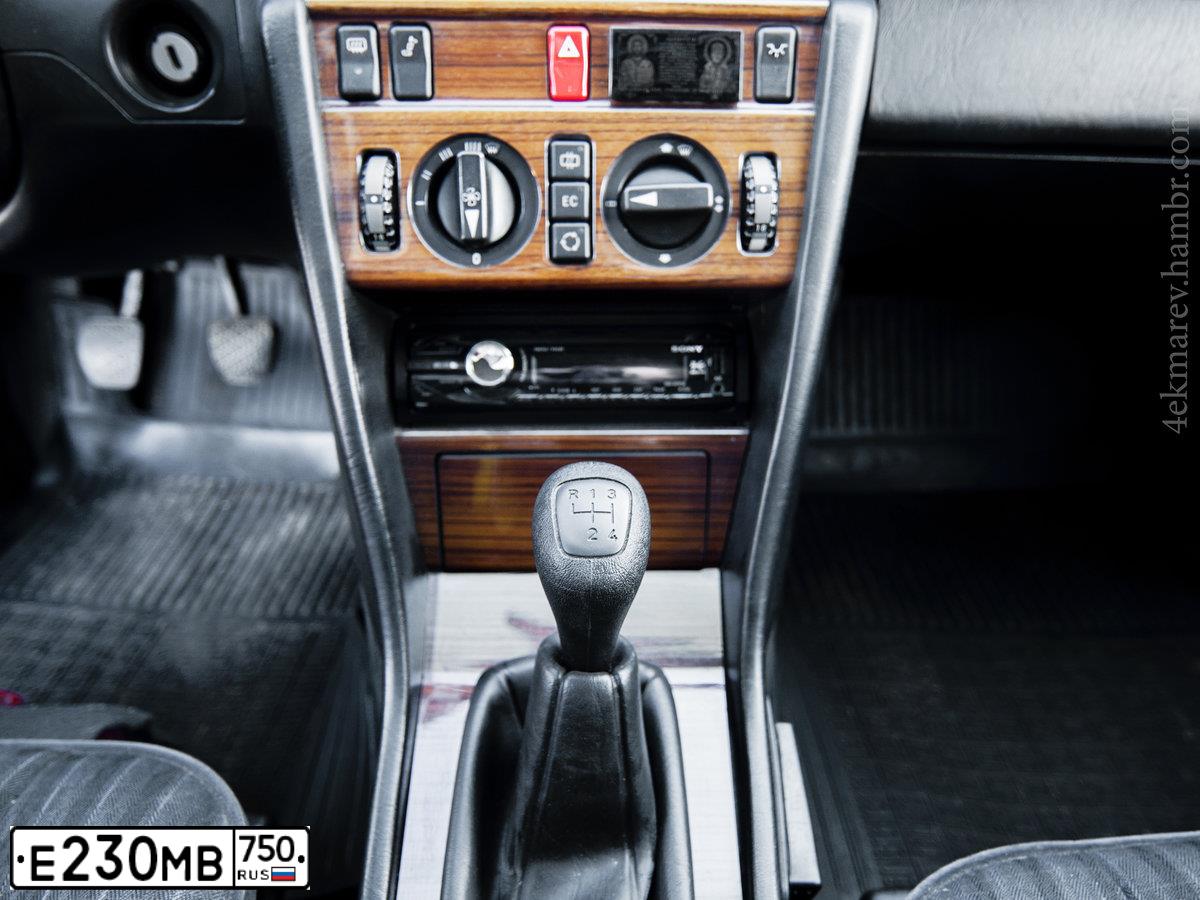 Фото автомобиля KIA MAGENTIS / OPTIMA, 2015 — госномер Е230МВ750. Цвет: БЕЛЫЙ