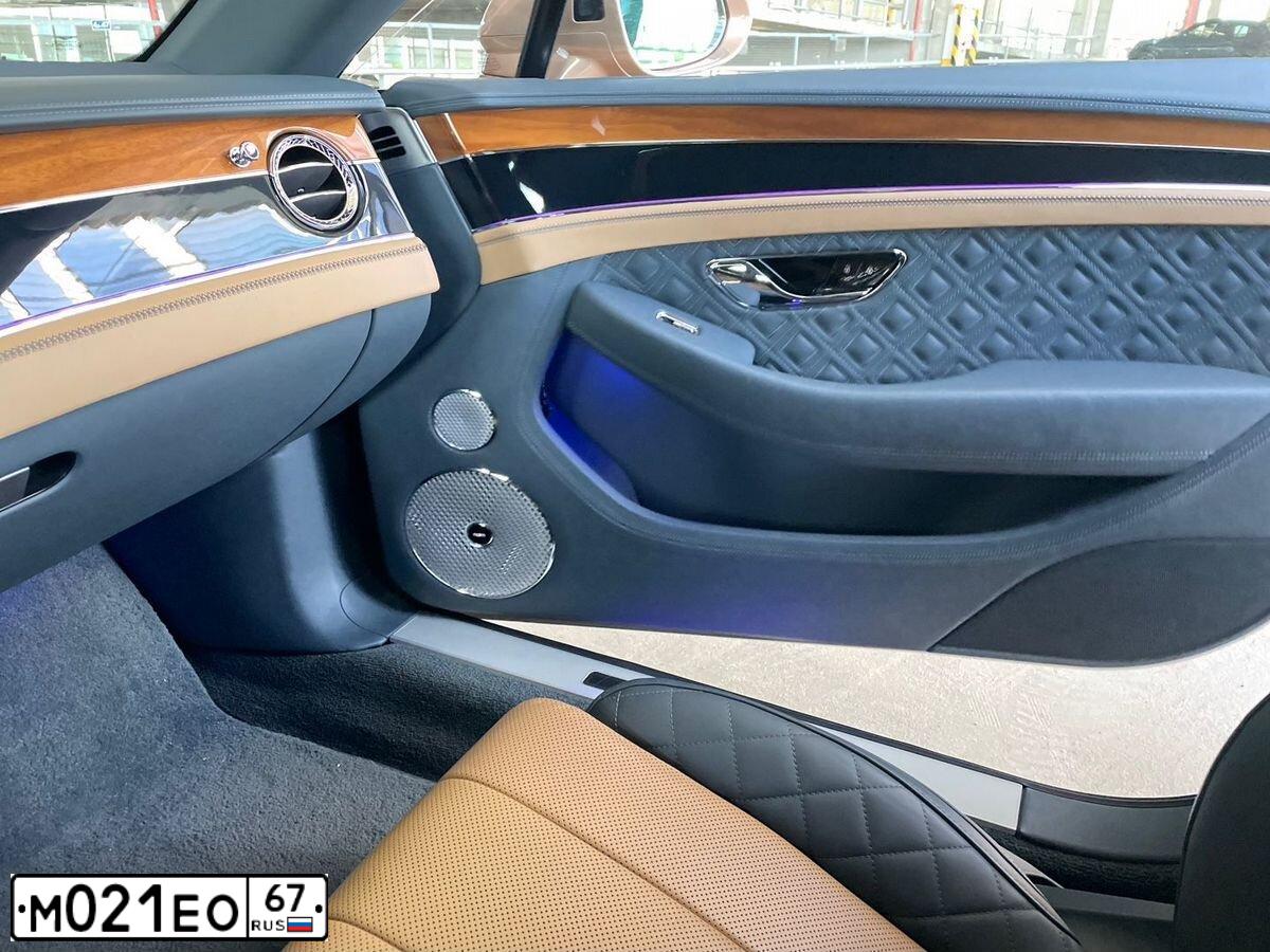 Фото автомобиля BENTLEY CONTINENTAL, 2020 — госномер М021ЕО67. Цвет: ЗОЛОТИСТЫЙ