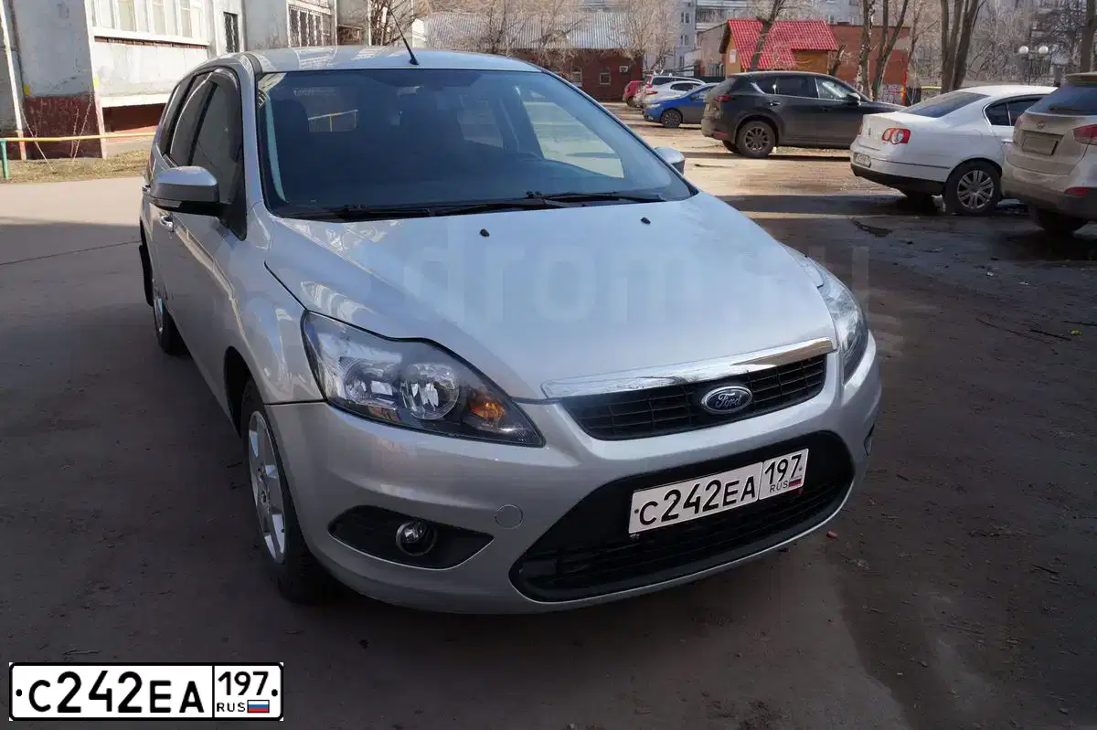 Фото автомобиля FORD FOCUS, 2009 — госномер С242ЕА197. Цвет: СЕРЫЙ