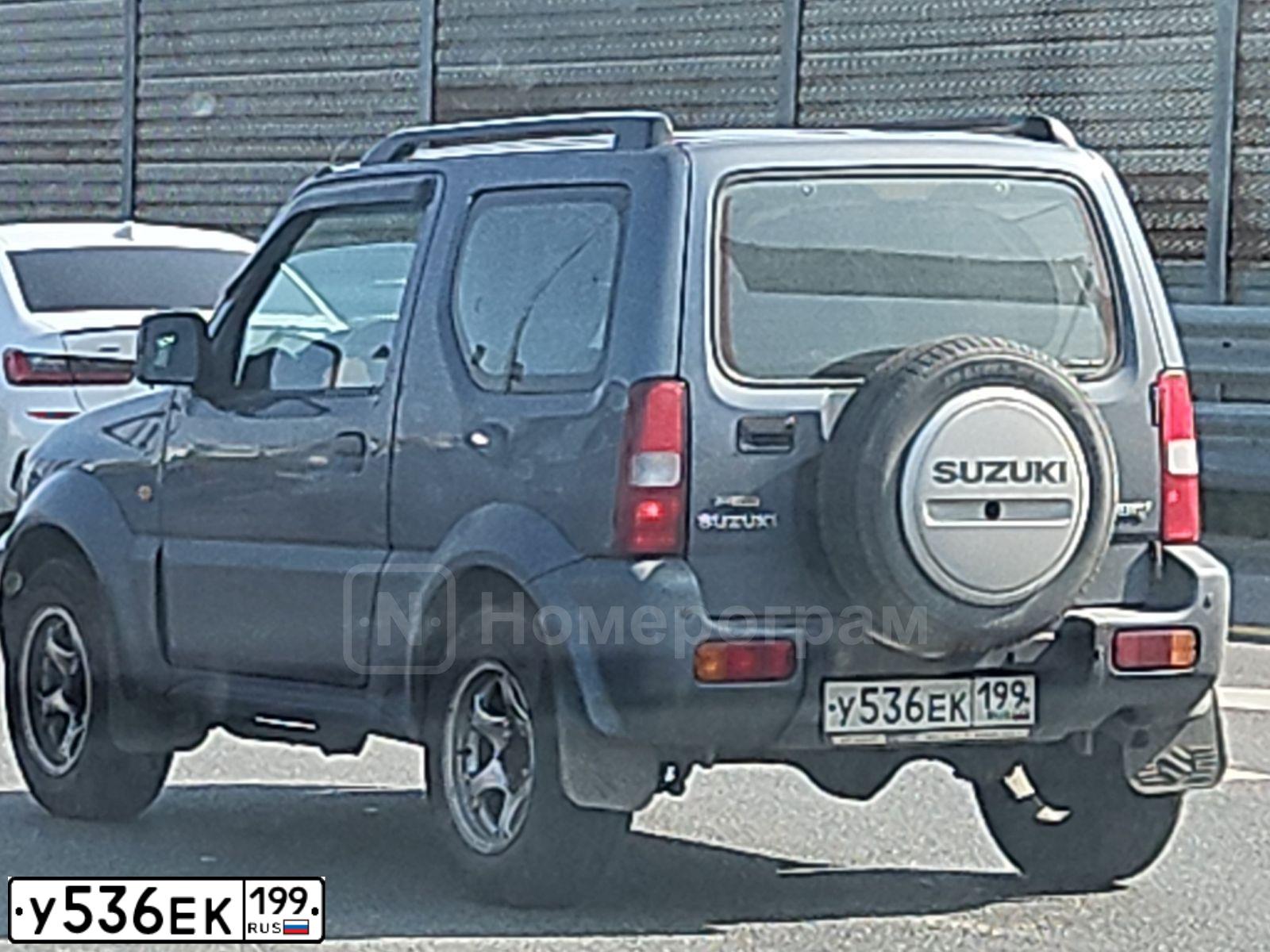 Фото автомобиля SUZUKI JIMNY, 2008 — госномер У536ЕК199. Цвет: СЕРЫЙ