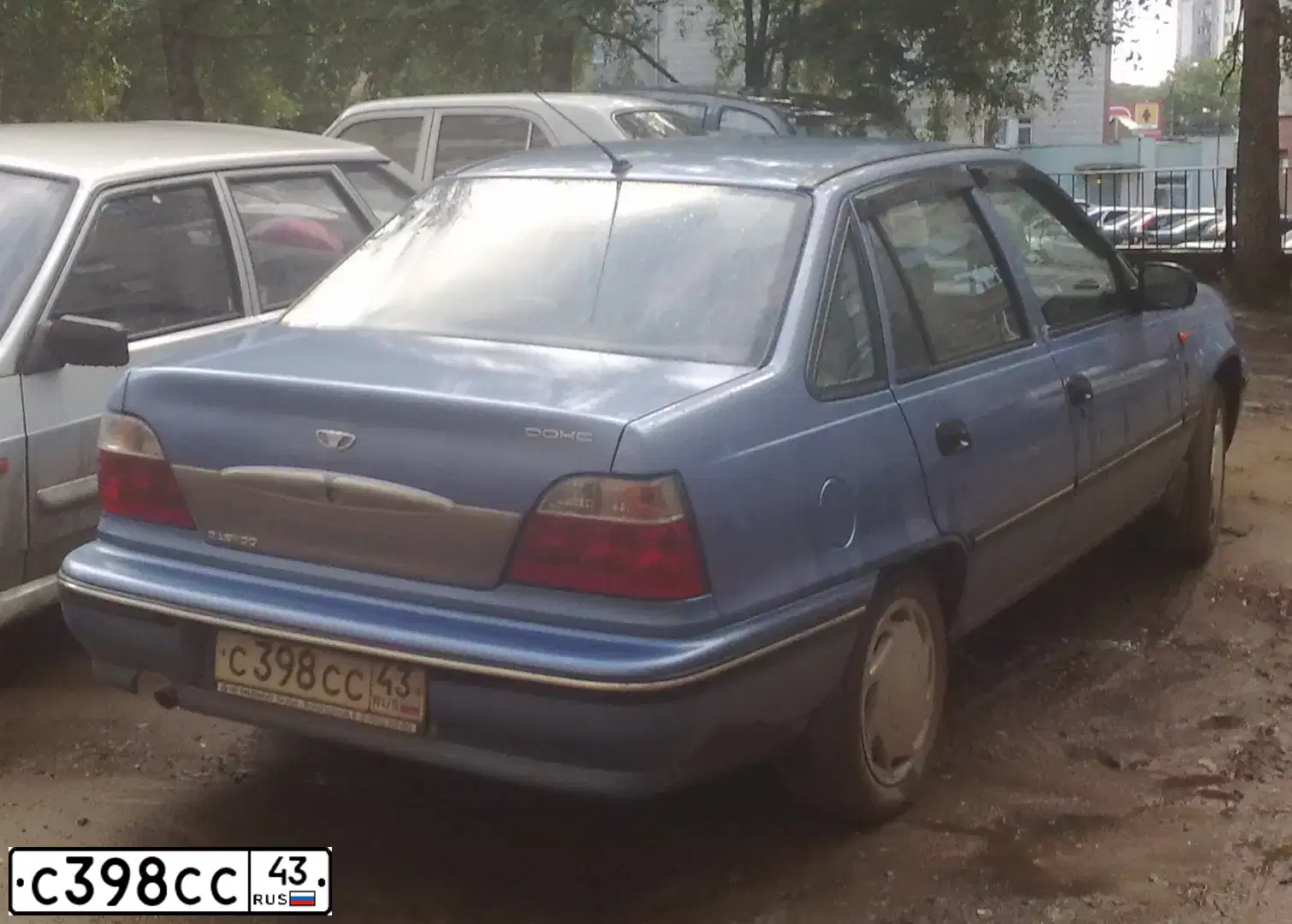 Фото автомобиля DAEWOO  NEXIA GLE, 2007 — госномер С398СС43. Цвет: Перламутрово-голубой