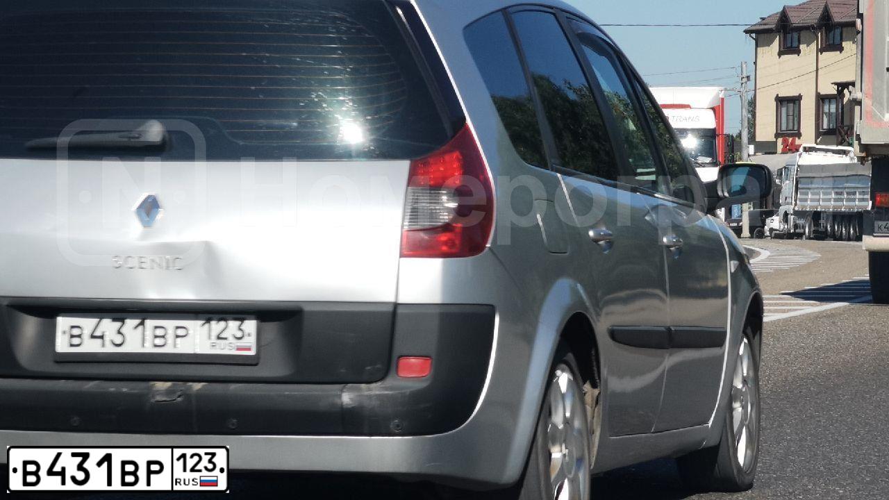 Фото автомобиля RENAULT MEGANE /GRAND/ SCENIC, 2007 — госномер В431ВР123. Цвет: СЕРЕБРИСТЫЙ