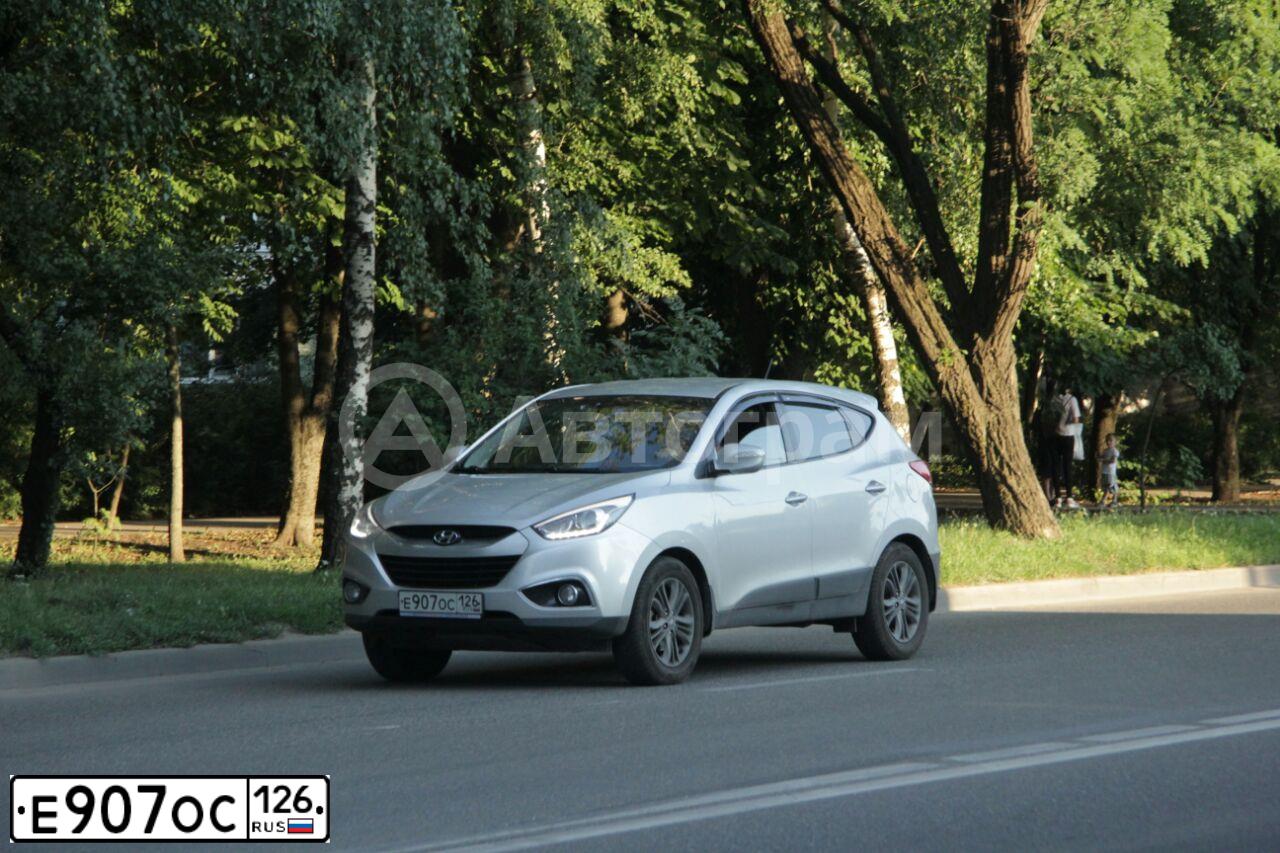 Фото автомобиля HYUNDAI IX35, 2014 — госномер Т940КО777. Цвет: СЕРЕБРИСТЫЙ