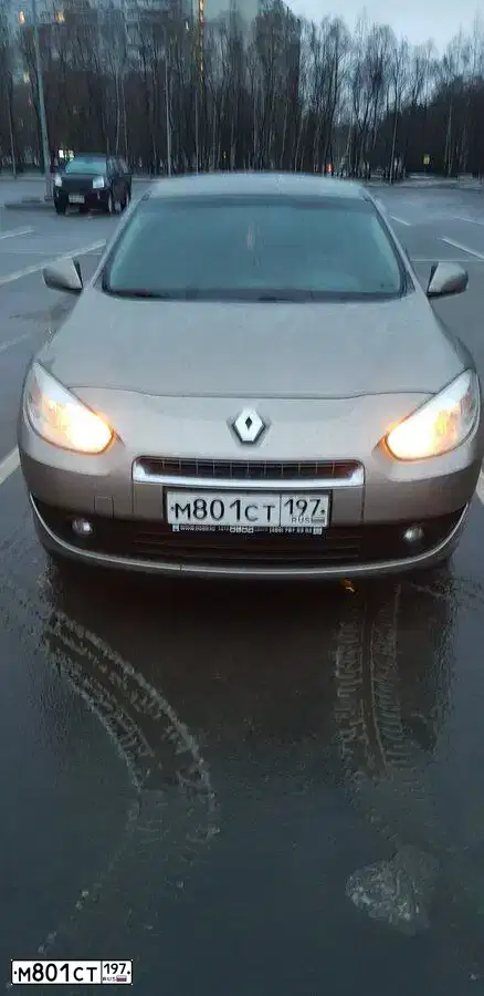 Фото автомобиля RENAULT FLUENCE, 2012 — госномер М801СТ197. Цвет: БЕЖЕВЫЙ