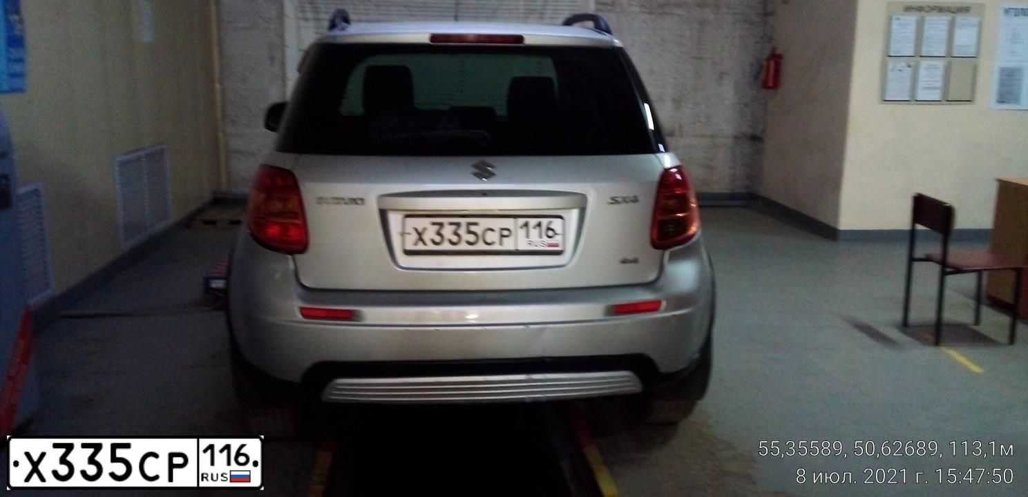 Фото автомобиля SUZUKI SX 4, 2008 — госномер Х335СР116. Цвет: Серебристый