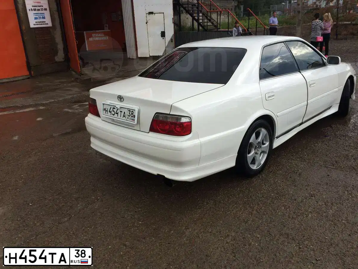 Фото автомобиля TOYOTA CHASER, 1999 — госномер Н454ТА38