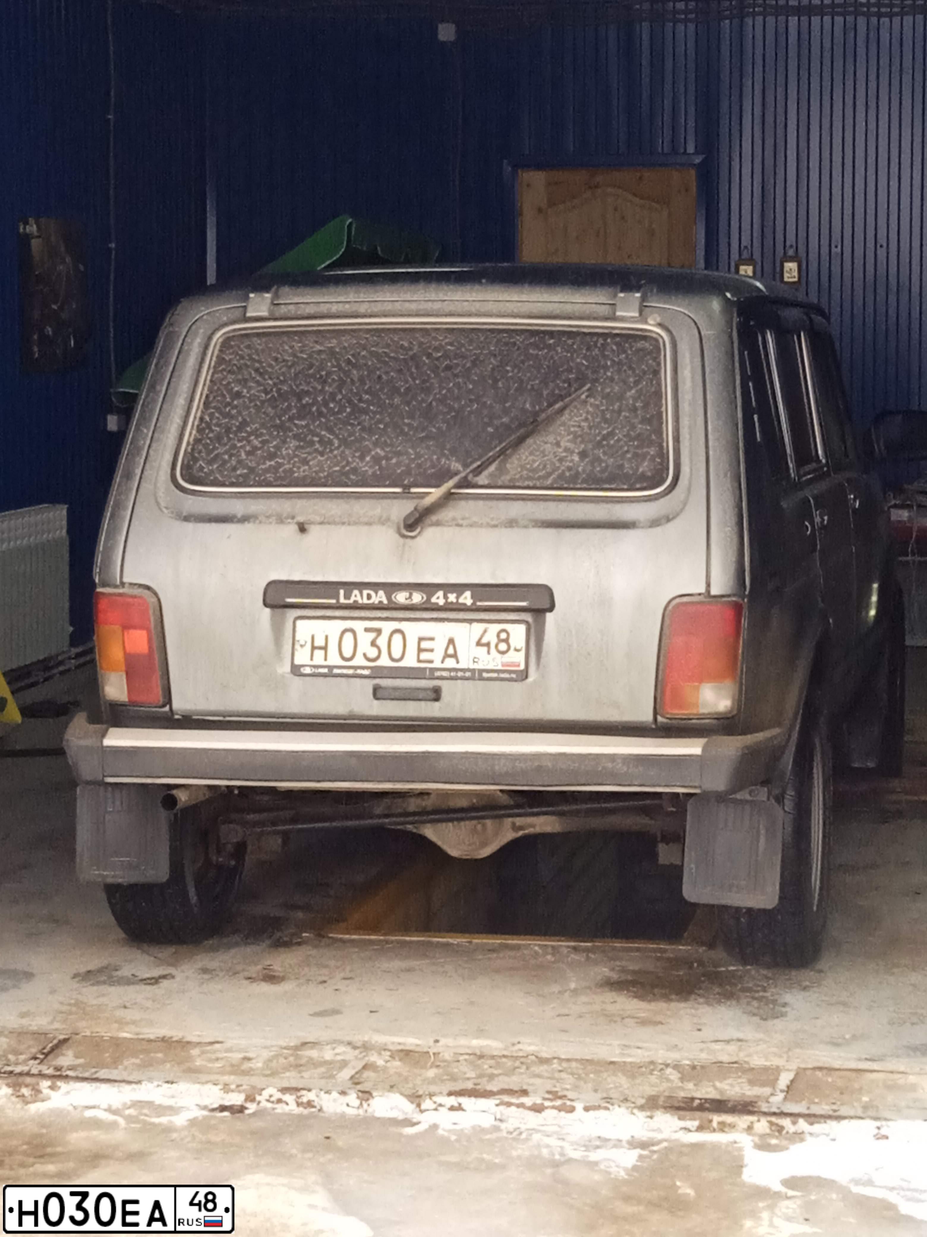Фото автомобиля LADA 2131 NIVA, 2006 — госномер У265УС57. Цвет: синий