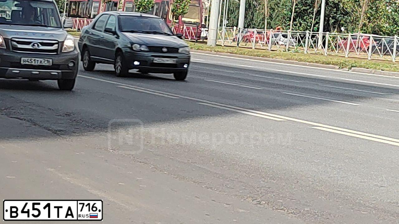 Фото автомобиля KIA RIO, 2019 — госномер В451ТА716. Цвет: СЕРЕБРИСТЫЙ