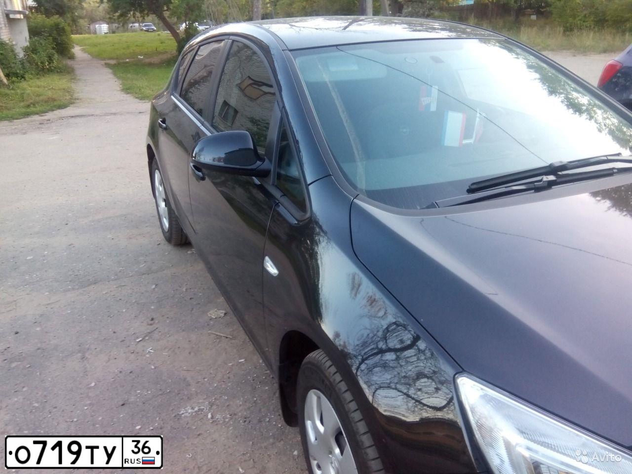 Фото автомобиля OPEL ASTRA, 2011 — госномер А823АР790. Цвет: ЧЕРНЫЙ