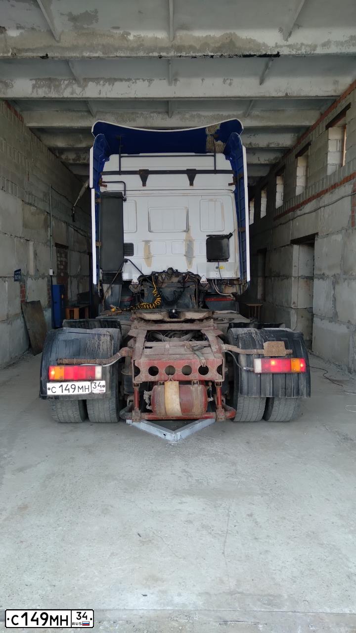 Фото автомобиля IVECO STRALIS, 2004 — госномер С149МН34. Цвет: БЕЛЫЙ