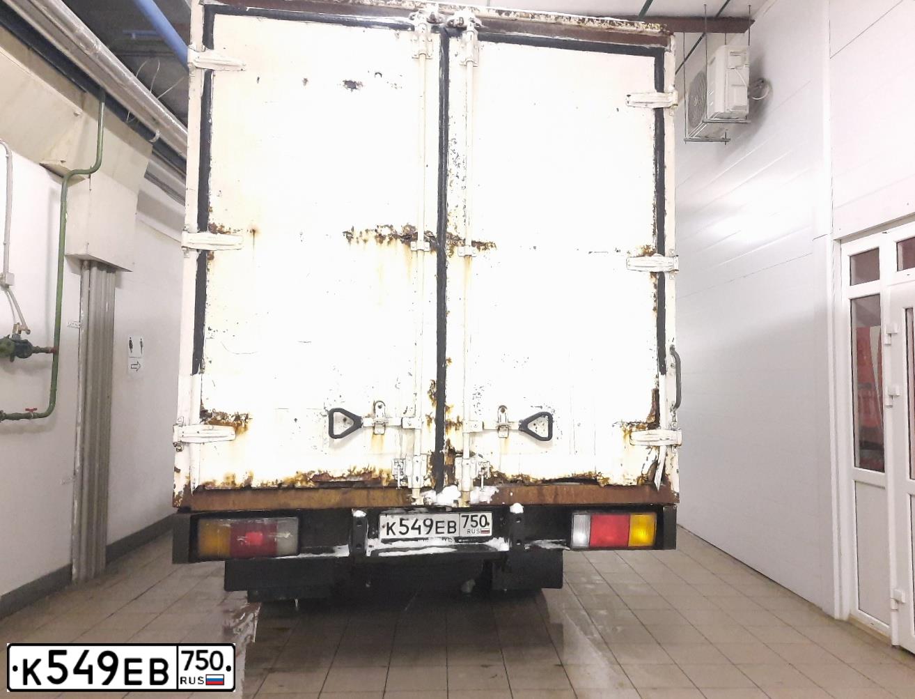 Фото автомобиля HYUNDAI MIGHTY, 2012 — госномер К549ЕВ750. Цвет: Белый