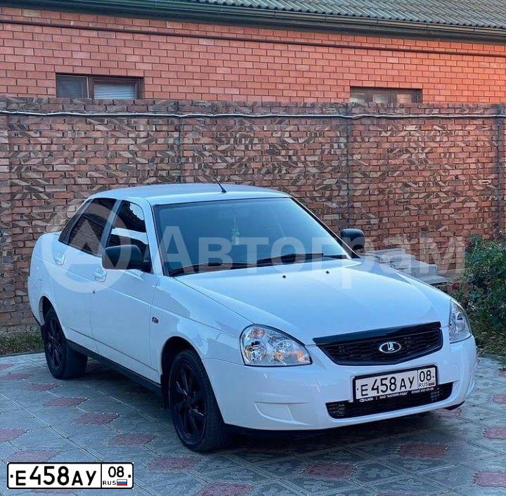 Фото автомобиля LADA 2170 PRIORA, 2014 — госномер Е458АУ08. Цвет: Белый