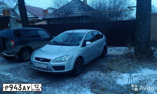 Фото автомобиля FORD FOCUS, 2007 — госномер Х975РН43. Цвет: СЕРЕБРИСТЫЙ