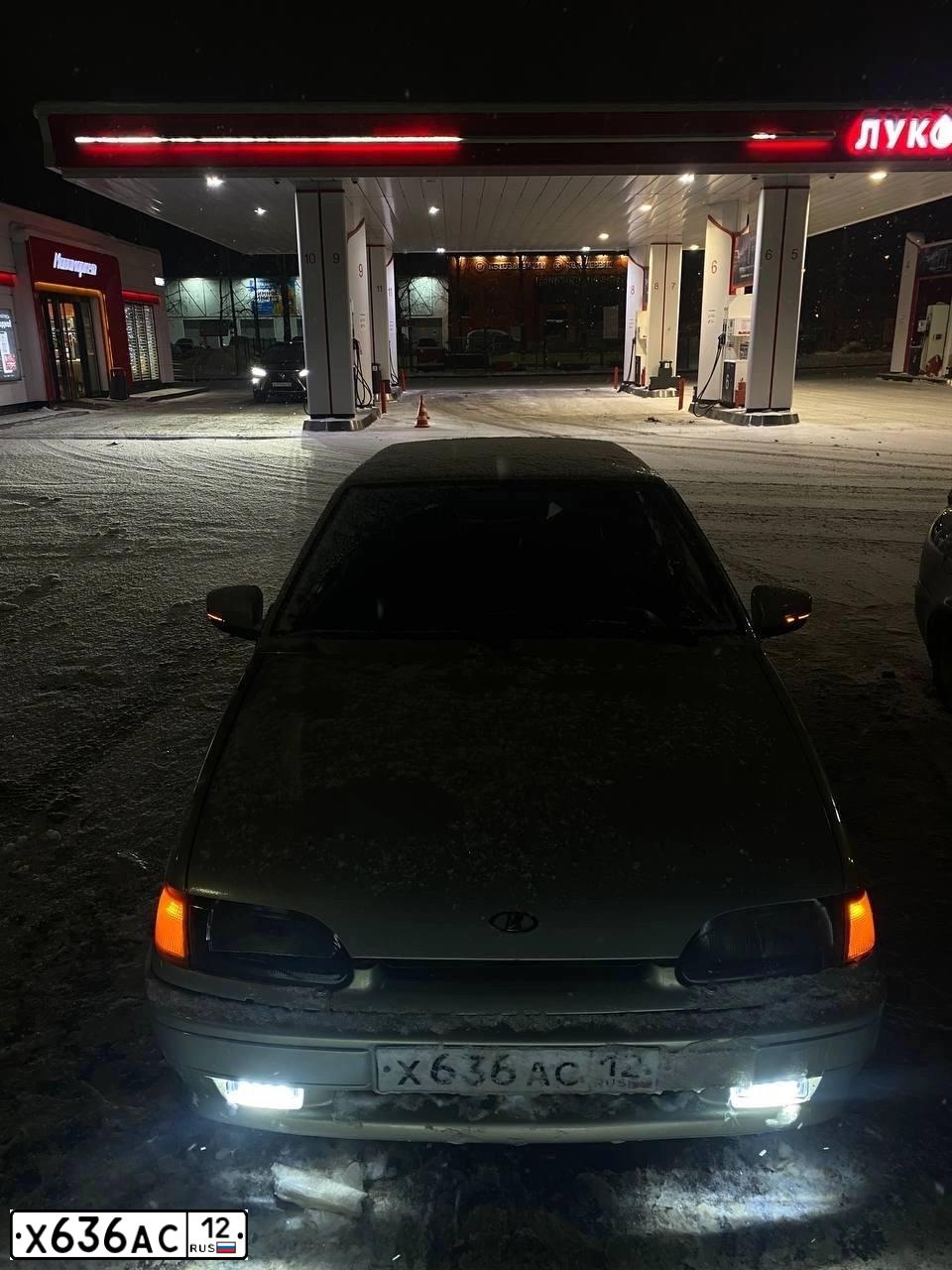 Фото автомобиля LADA 2114 SAMARA, 2002 — госномер Х636АС12. Цвет: СЕРЕБР.ЖЕЛТО-ЗЕЛЕНЫЙ