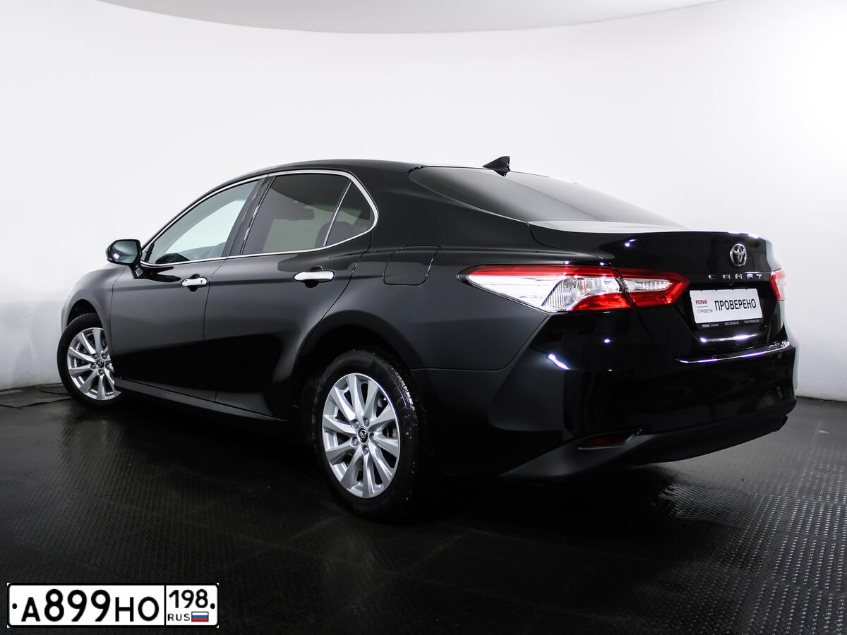 Фото автомобиля TOYOTA CAMRY, 2018 — госномер М268ОХ35