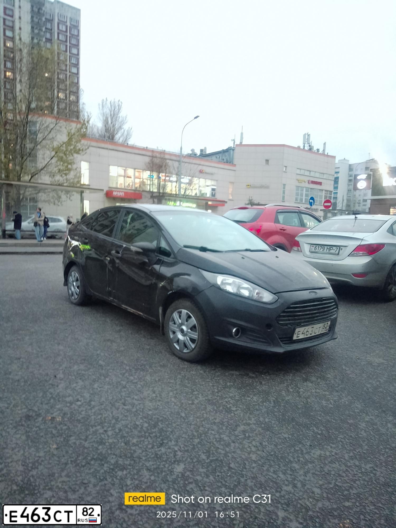 Фото автомобиля FORD FIESTA / ASPIRE, 2016 — госномер Е463СТ82. Цвет: ЖЁЛТЫЙ