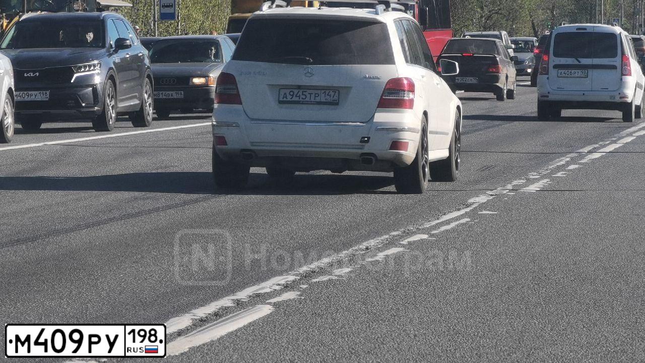 Фото автомобиля KIA SORENTO, 2022 — госномер Е726РК147
