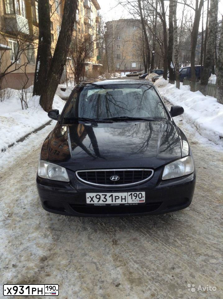 Фото автомобиля HYUNDAI ACCENT, 2000 — госномер А162ВЕ750. Цвет: ЧЕРНЫЙ