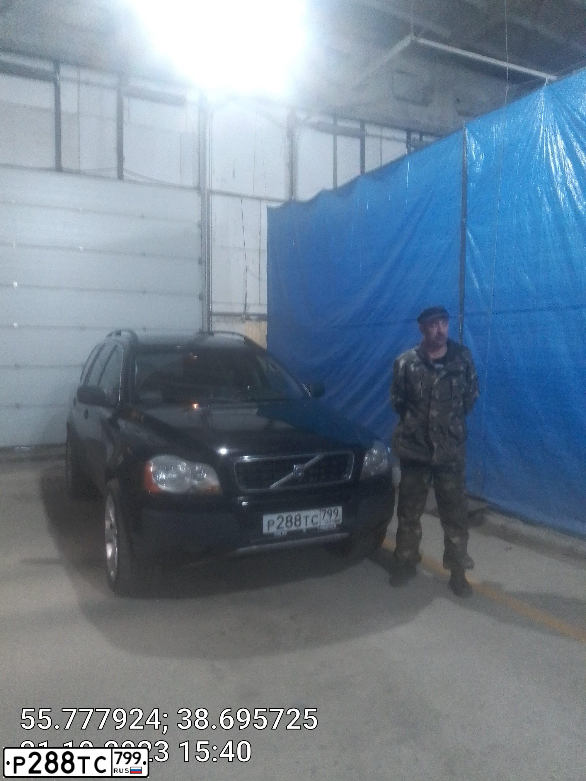 Фото автомобиля VOLVO XC90, 2004 — госномер Р288ТС799. Цвет: ЧЕРНЫЙ