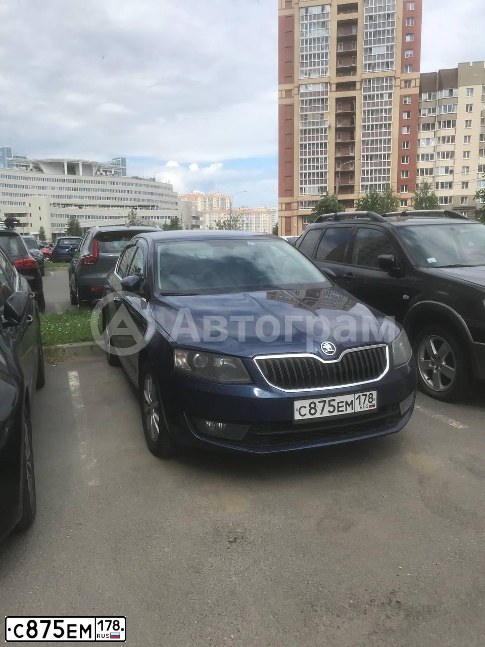 Фото автомобиля SKODA OCTAVIA, 2015 — госномер С875ЕМ178. Цвет: ТЕМНО-СИНИЙ