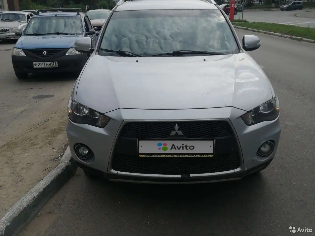Фото автомобиля RENAULT LOGAN, 2006 — госномер Н051СЕ33. Цвет: СЕРЕБРИСТО-СИНИЙ
