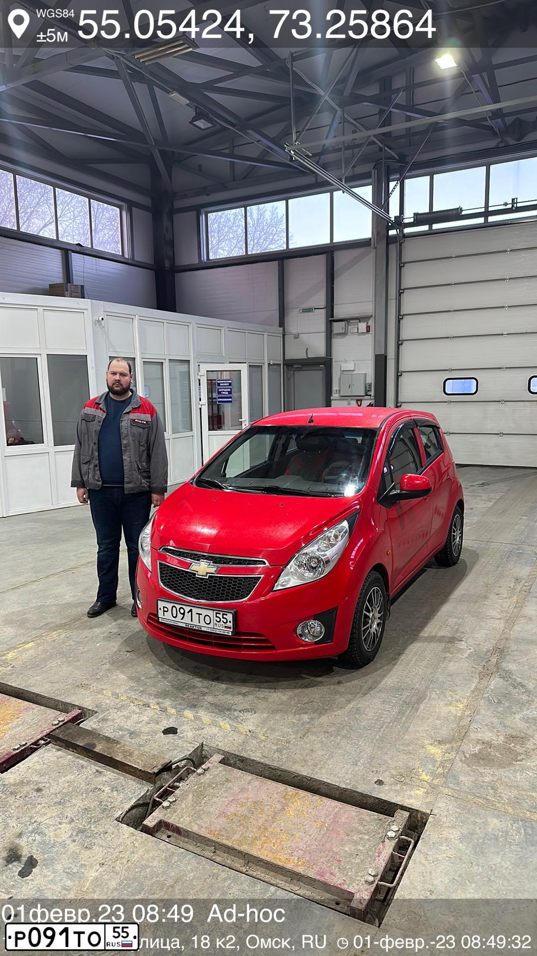 Фото автомобиля CHEVROLET SPARK, 2011 — госномер Р155НМ72. Цвет: КРАСНЫЙ