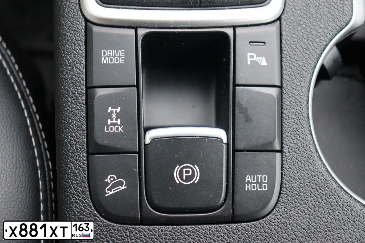 Фото автомобиля KIA SPORTAGE, 2018 — госномер Х881ХТ163. Цвет: БЕЛЫЙ