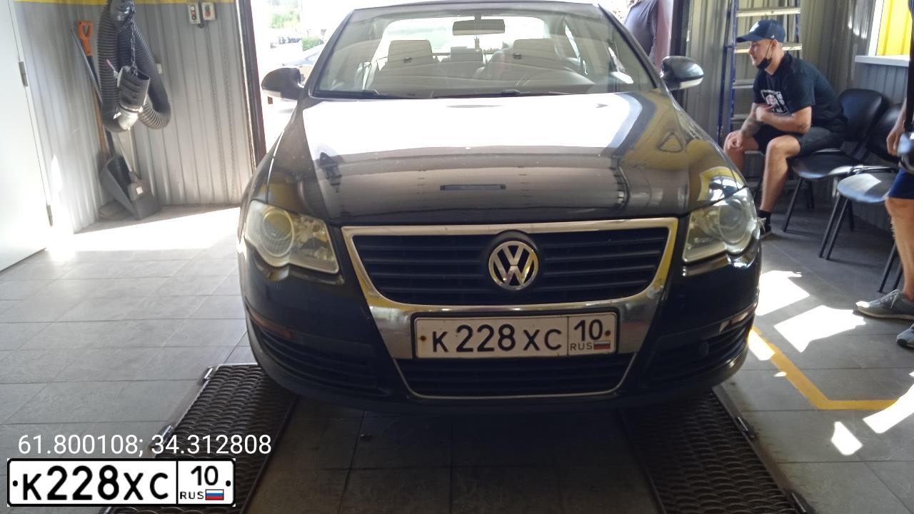 Фото автомобиля VOLKSWAGEN PASSAT, 2006 — госномер К228ХС10. Цвет: ЧЕРНЫЙ