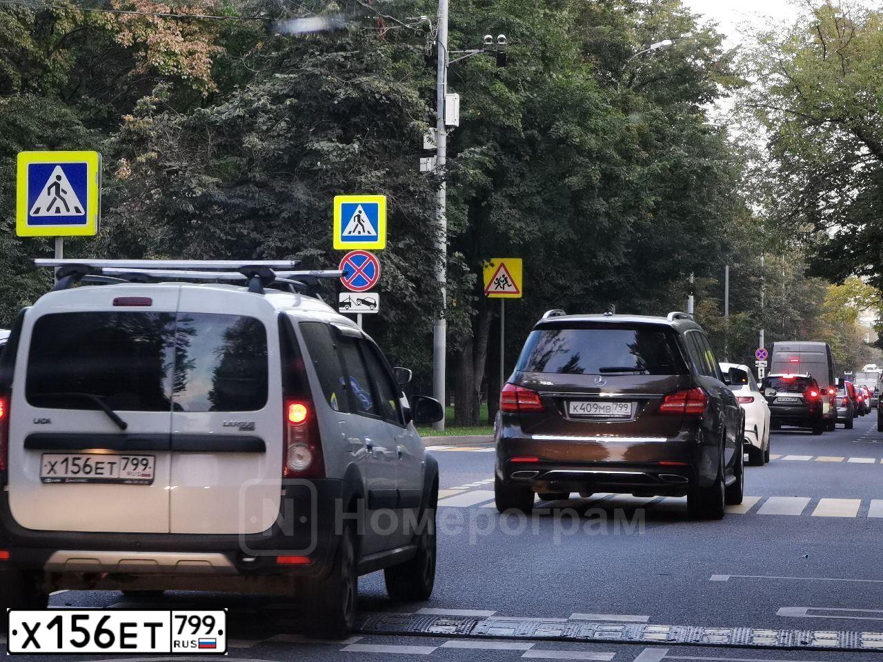 Фото автомобиля LADA LARGUS, 2018 — госномер С944КВ40. Цвет: Белый