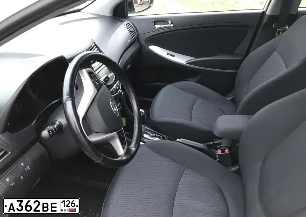 Фото автомобиля HYUNDAI SOLARIS, 2014 — госномер А362ВЕ126. Цвет: Белый