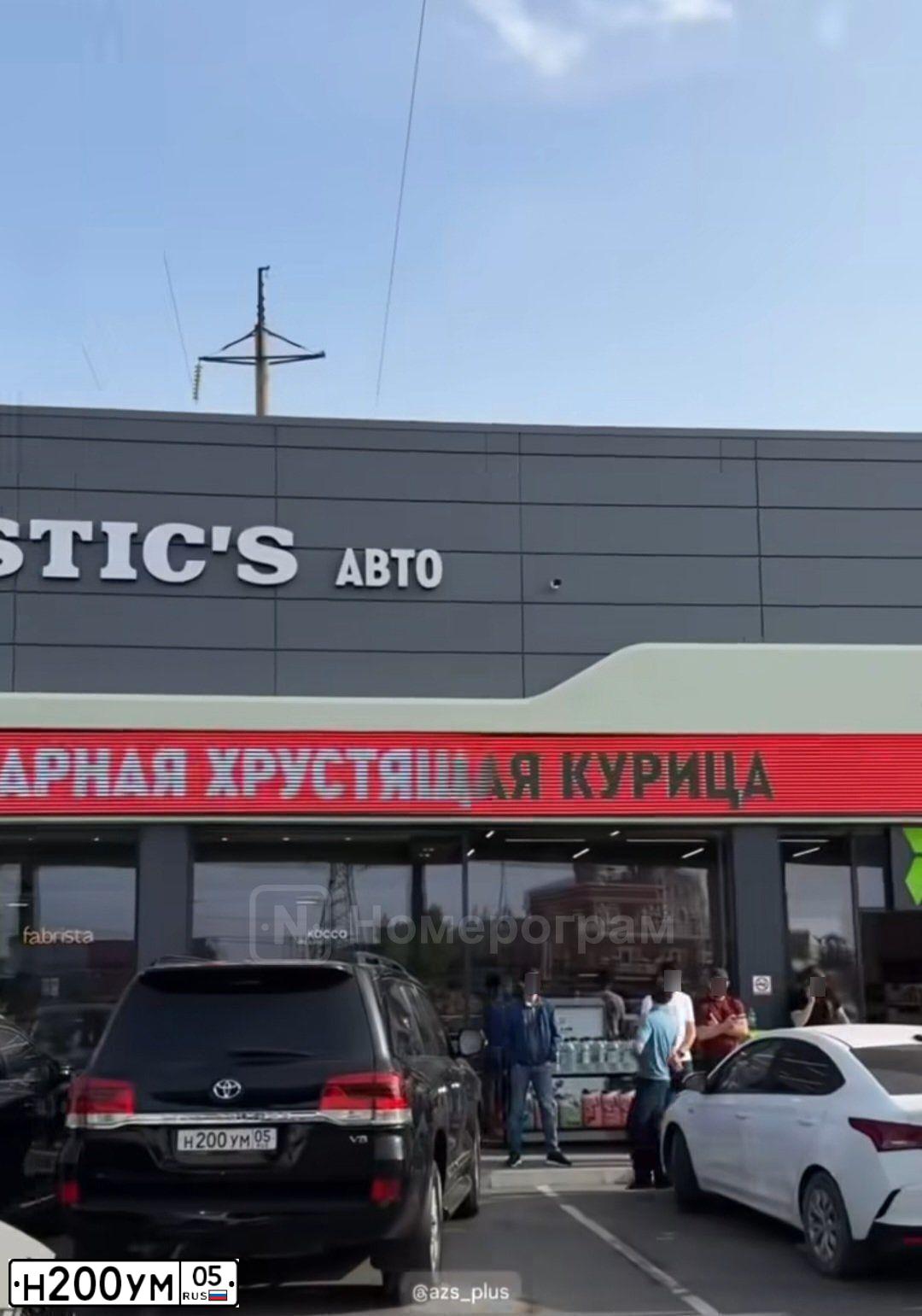 Фото автомобиля LADA 2170 PRIORA, 2016 — госномер Н915СН790. Цвет: ЧЕРНЫЙ
