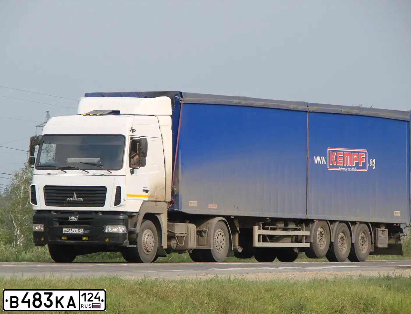Фото автомобиля MAZ 5440 /4X2/, 2012 — госномер Е189КХ164. Цвет: Белый