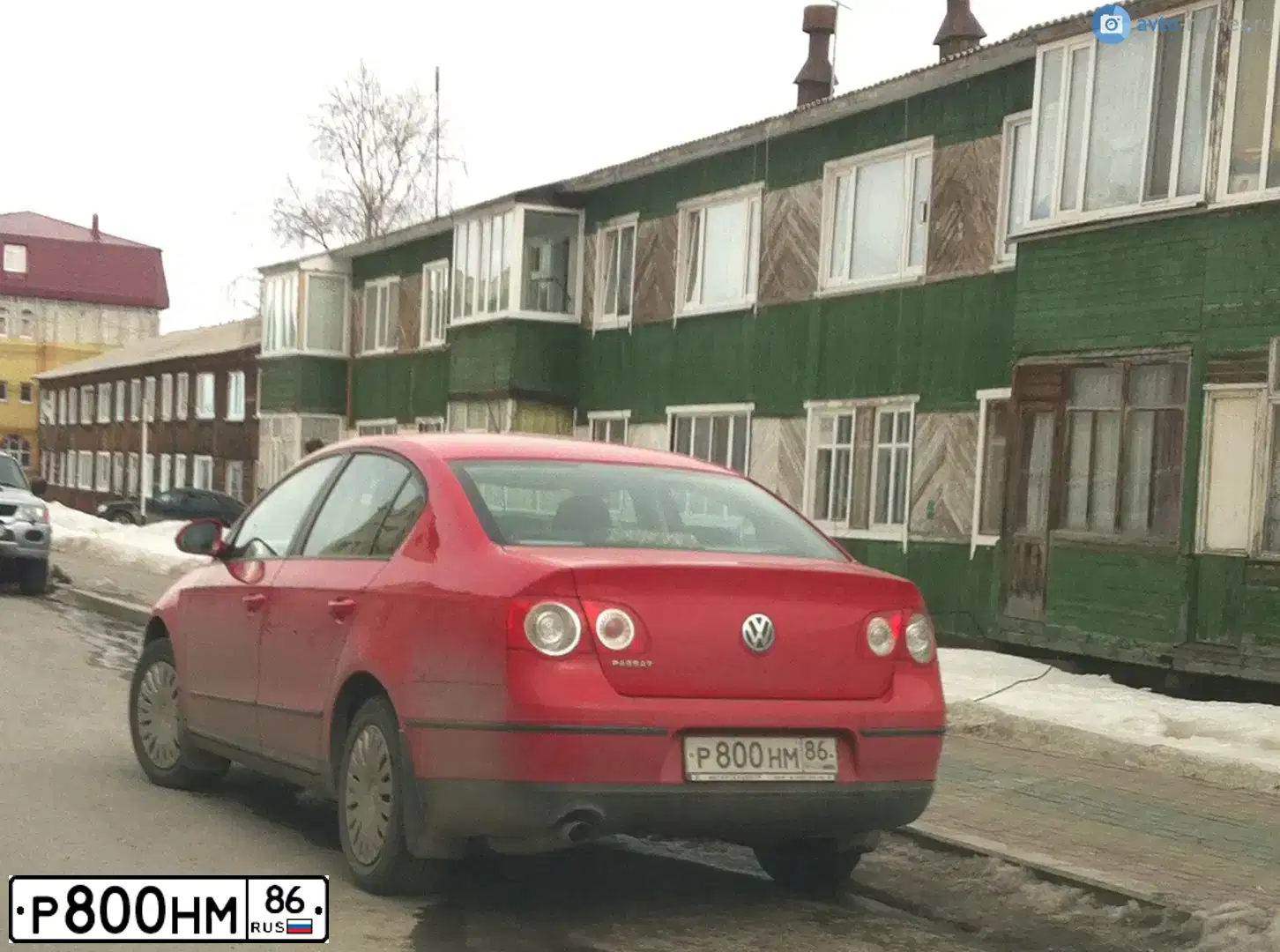 Фото автомобиля VОLКSWАGЕN РАSSАТ, 2008 — госномер Р800НМ86. Цвет: КРАСНЫЙ