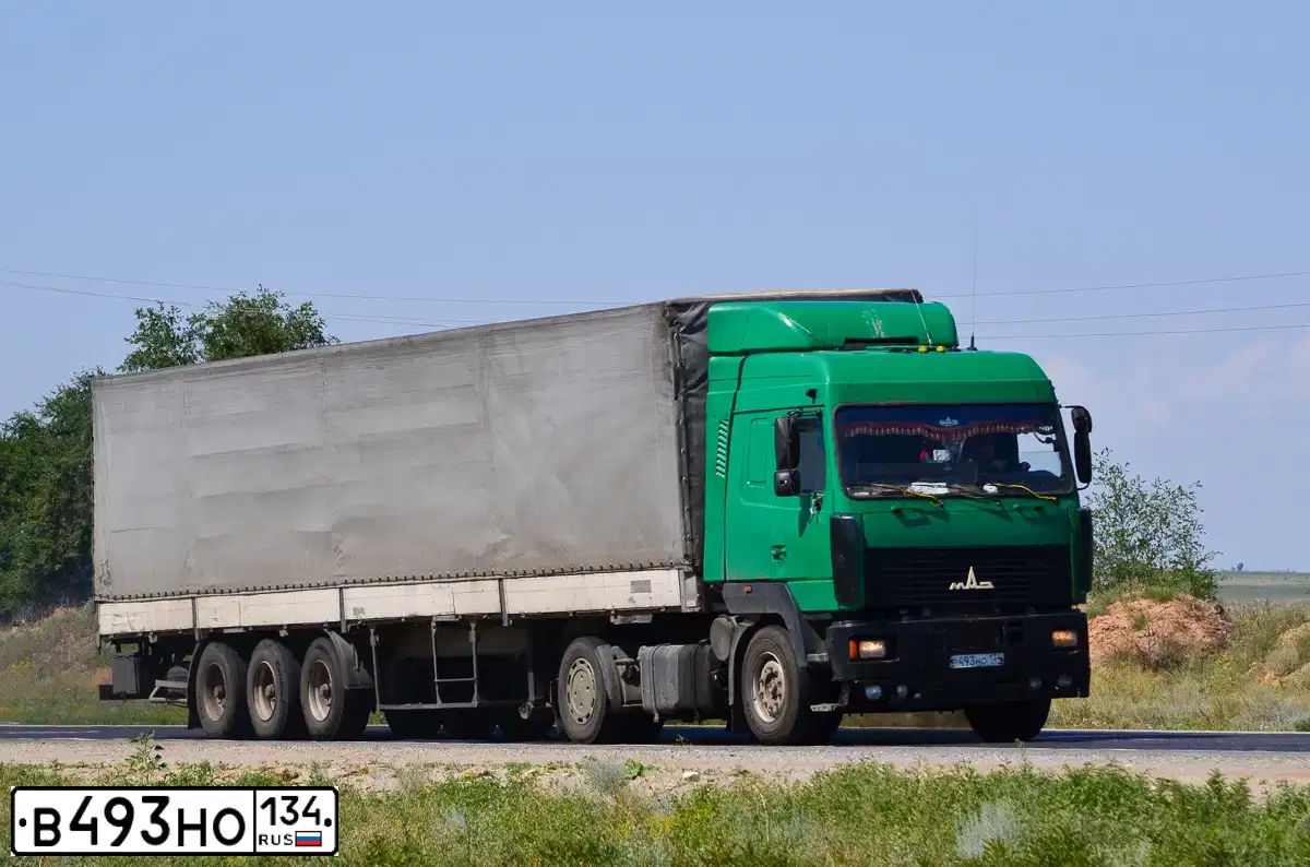 Фото автомобиля MAZ 5440 /4X2/, 2007 — госномер Е305РС62. Цвет: ЗЕЛЕНЫЙ