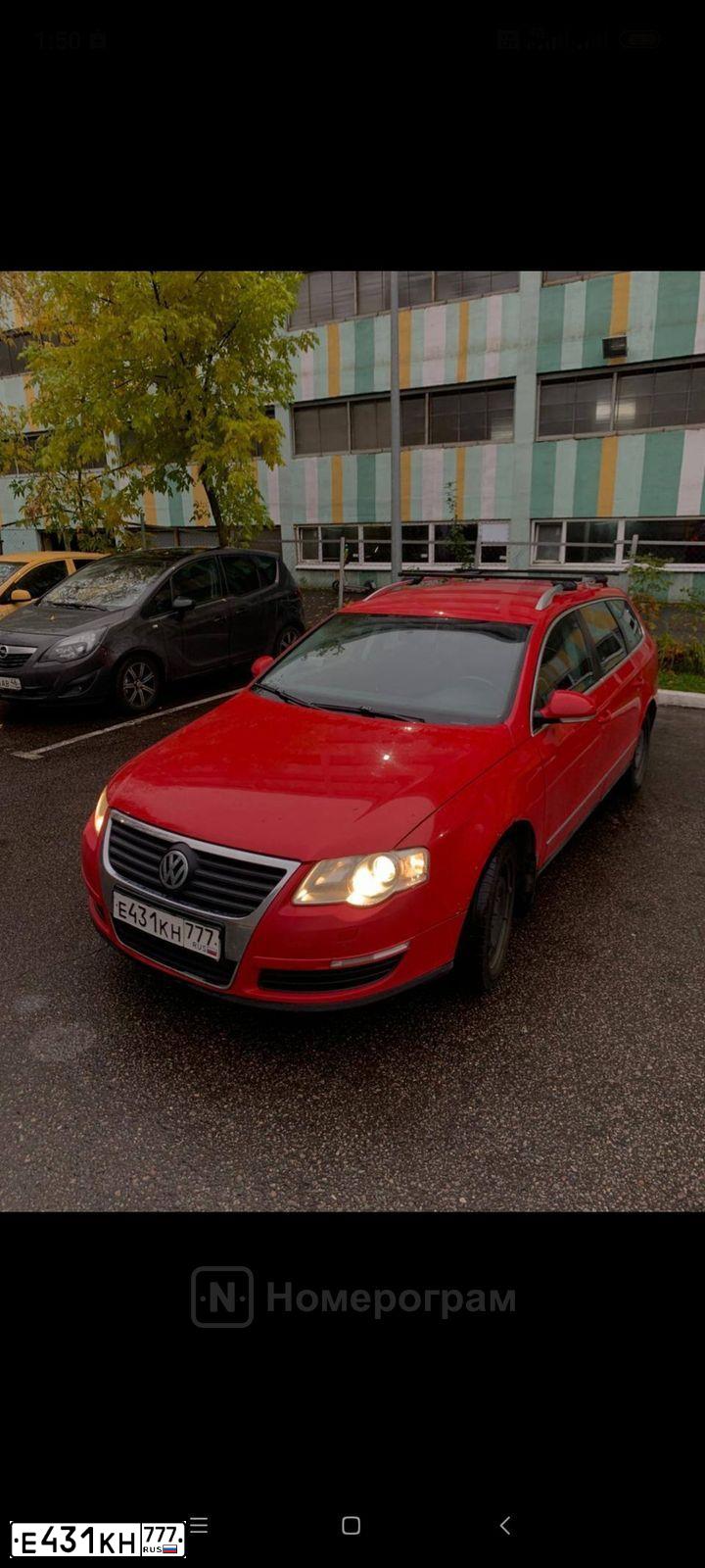 Фото автомобиля VOLKSWAGEN PASSAT, 2010 — госномер Е431КН777. Цвет: КРАСНЫЙ