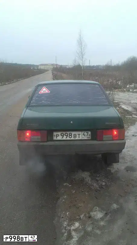 Фото автомобиля LADA 2109 SAMARA, 1999 — госномер Р998ВТ47. Цвет: ЗЕЛЕНЫЙ