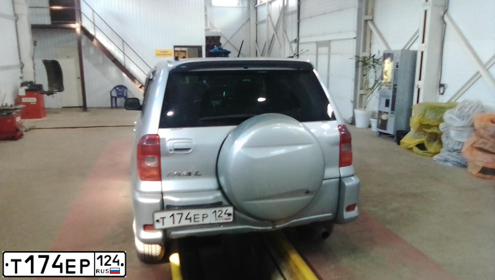 Фото автомобиля TOYOTA RAV4, 2000 — госномер Н889СО124