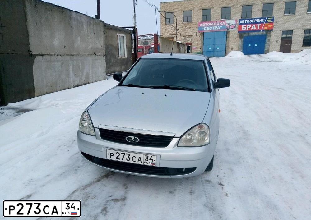Фото автомобиля LADA 2172 PRIORA, 2011 — госномер Р273СА34. Цвет: СВЕТЛО СЕРЕБРИСТЫЙ МЕТАЛЛ