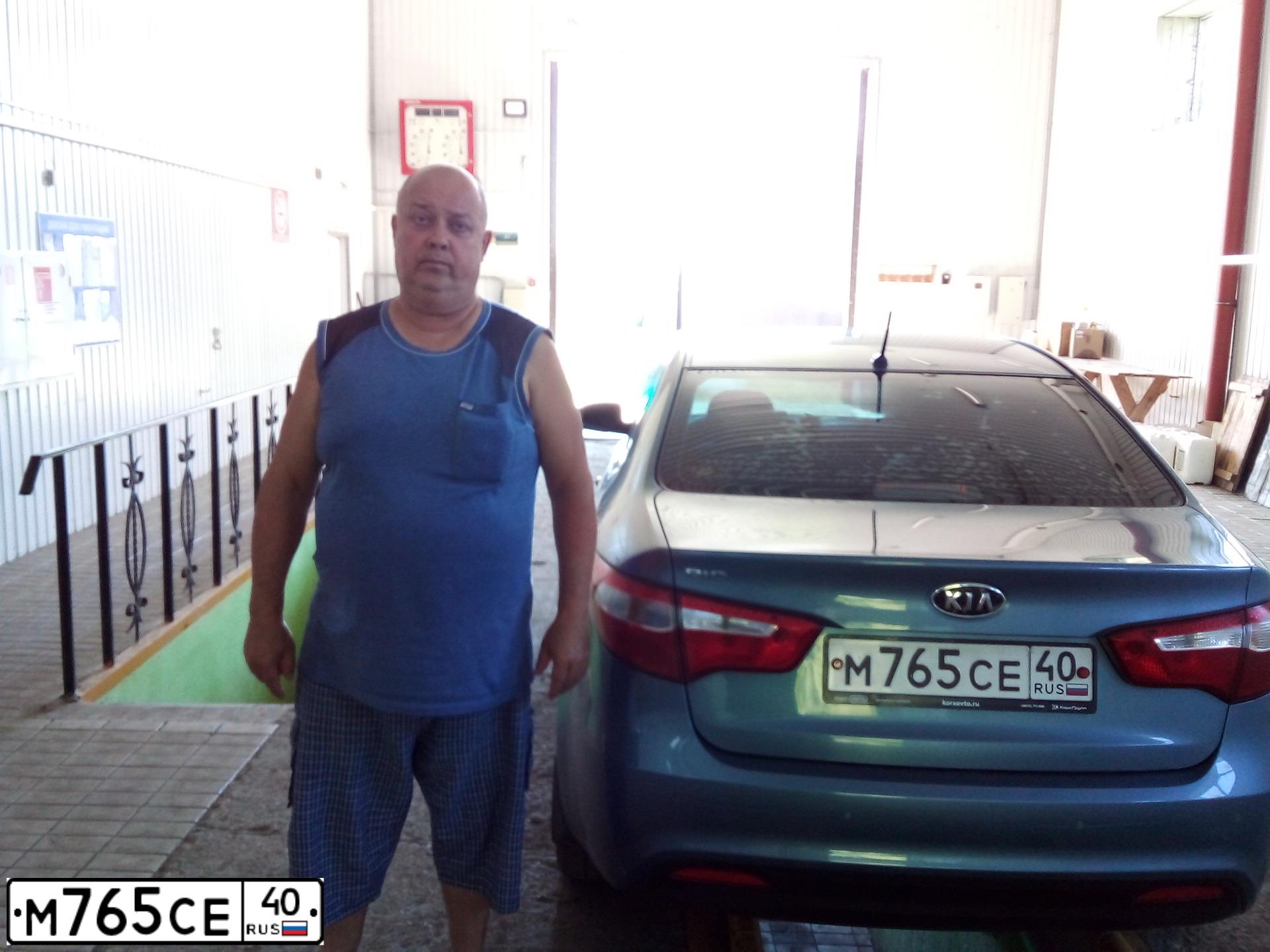 Фото автомобиля FORD FOCUS, 2006 — госномер М900ОА40. Цвет: ТЕМНО-СЕРЫЙ