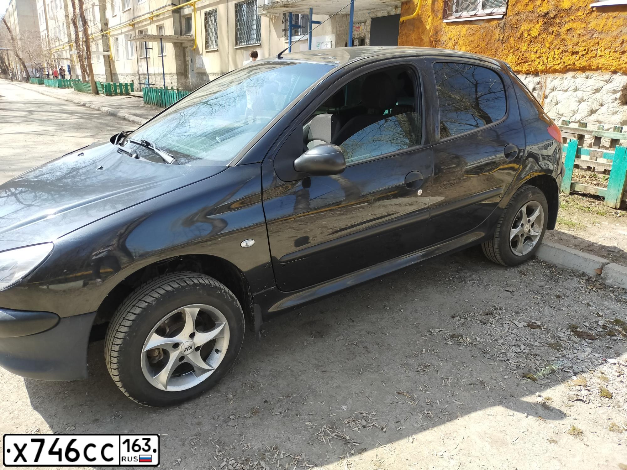 Фото автомобиля PEUGEOT 206, 2008 — госномер Х746СС163. Цвет: ЧЕРНЫЙ