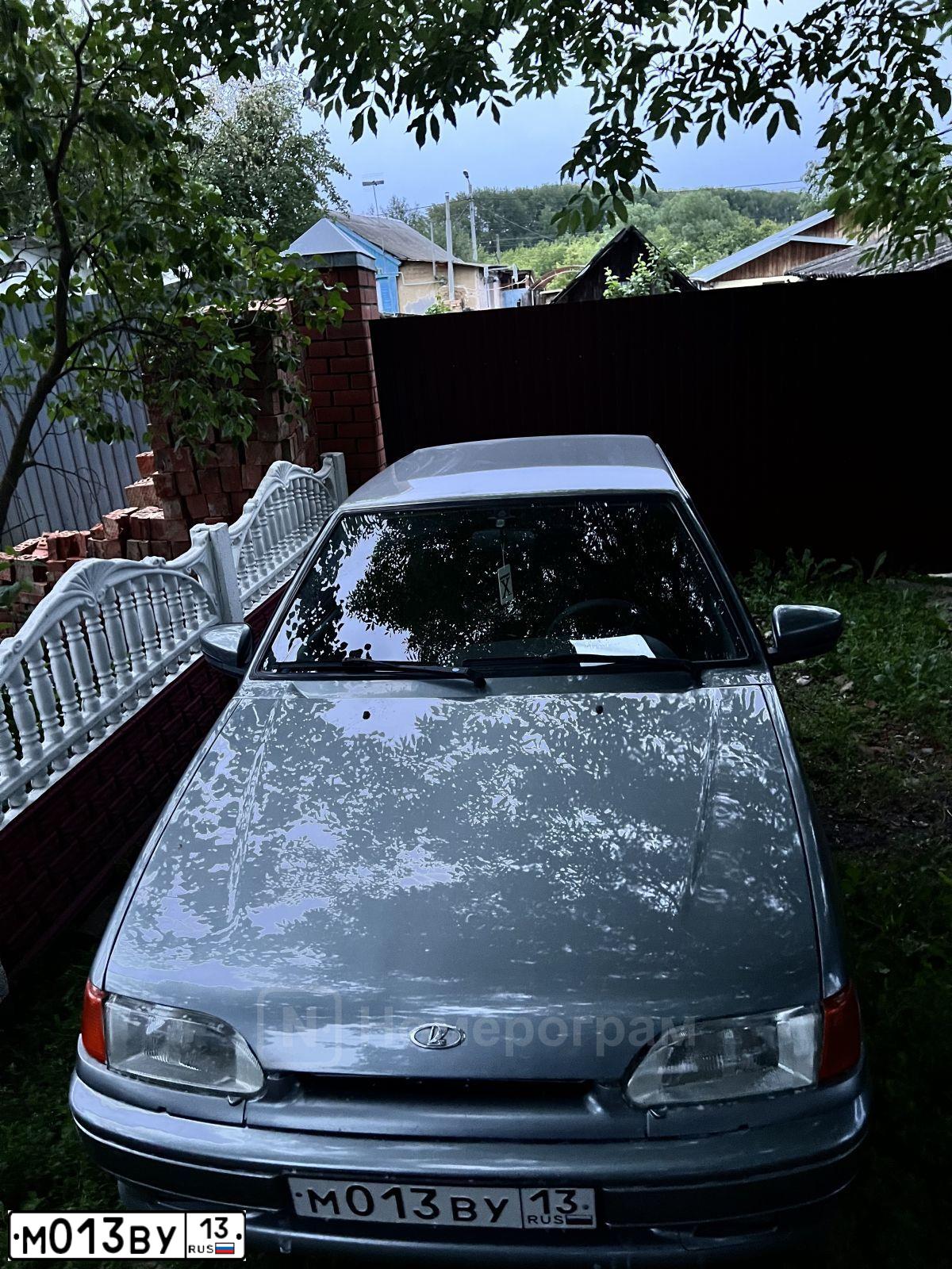 Фото автомобиля LADA 2114 SAMARA, 2011 — госномер М013ВУ13. Цвет: СРЕДНИЙ СЕРО-ЗЕЛЕНЫЙ МЕТ