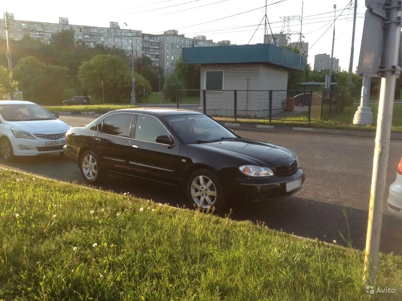 Фото автомобиля HYUNDAI SOLARIS, 2015 — госномер М045УМ750. Цвет: БЕЛЫЙ-ЖЕЛТЫЙ-СЕРЫЙ