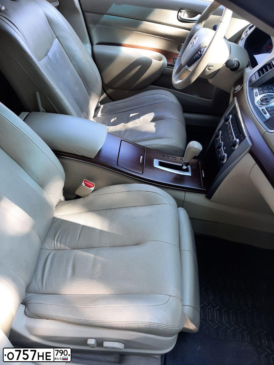 Фото автомобиля NISSAN TEANA, 2011 — госномер О757НЕ790. Цвет: ЧЕРНЫЙ