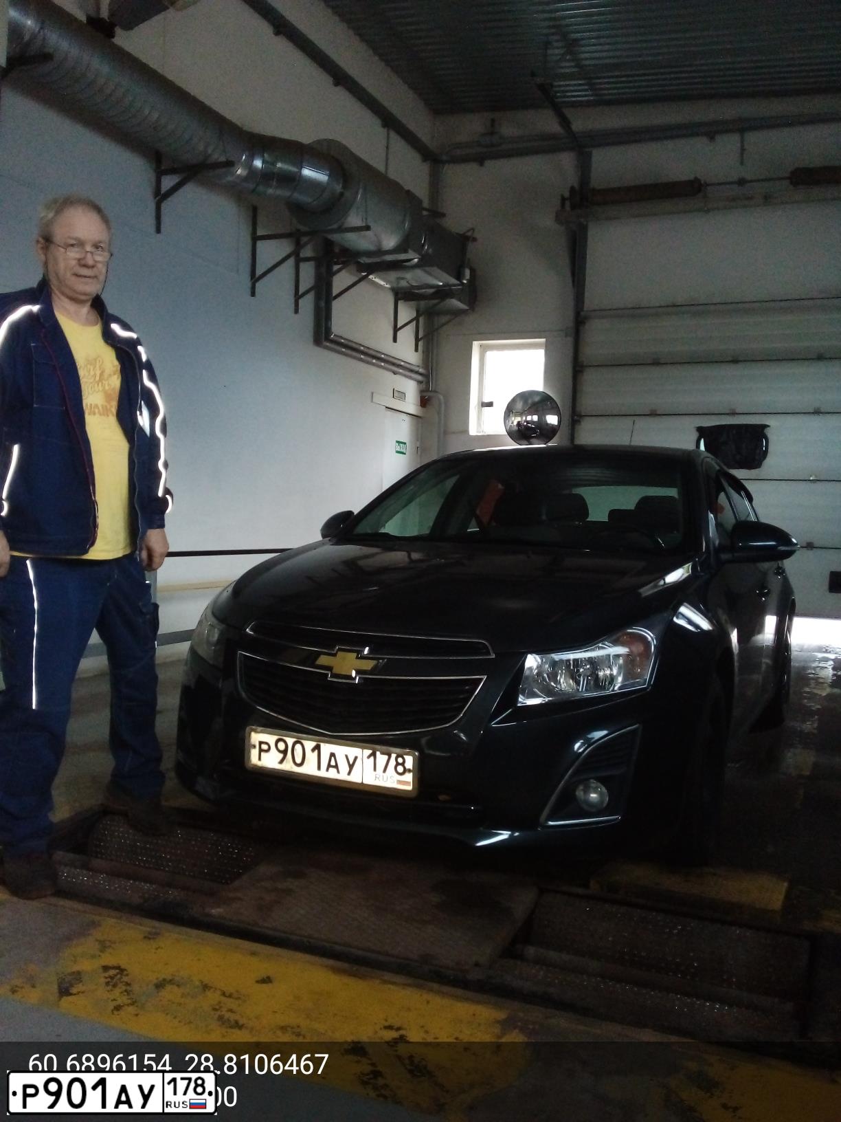 Фото автомобиля CHEVROLET CRUZE, 2013 — госномер Е821АМ147