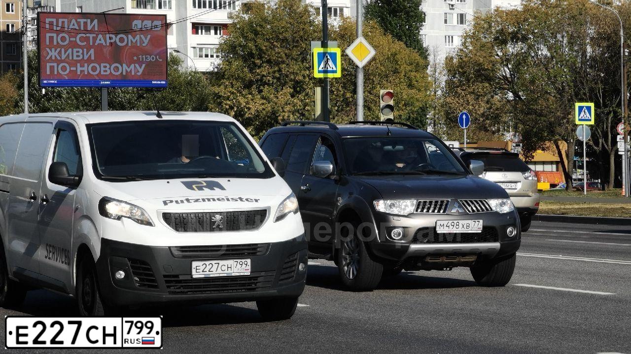 Фото автомобиля MERCEDES S-KLASSE, 2010 — госномер О999ОО97. Цвет: ЧЕРНЫЙ