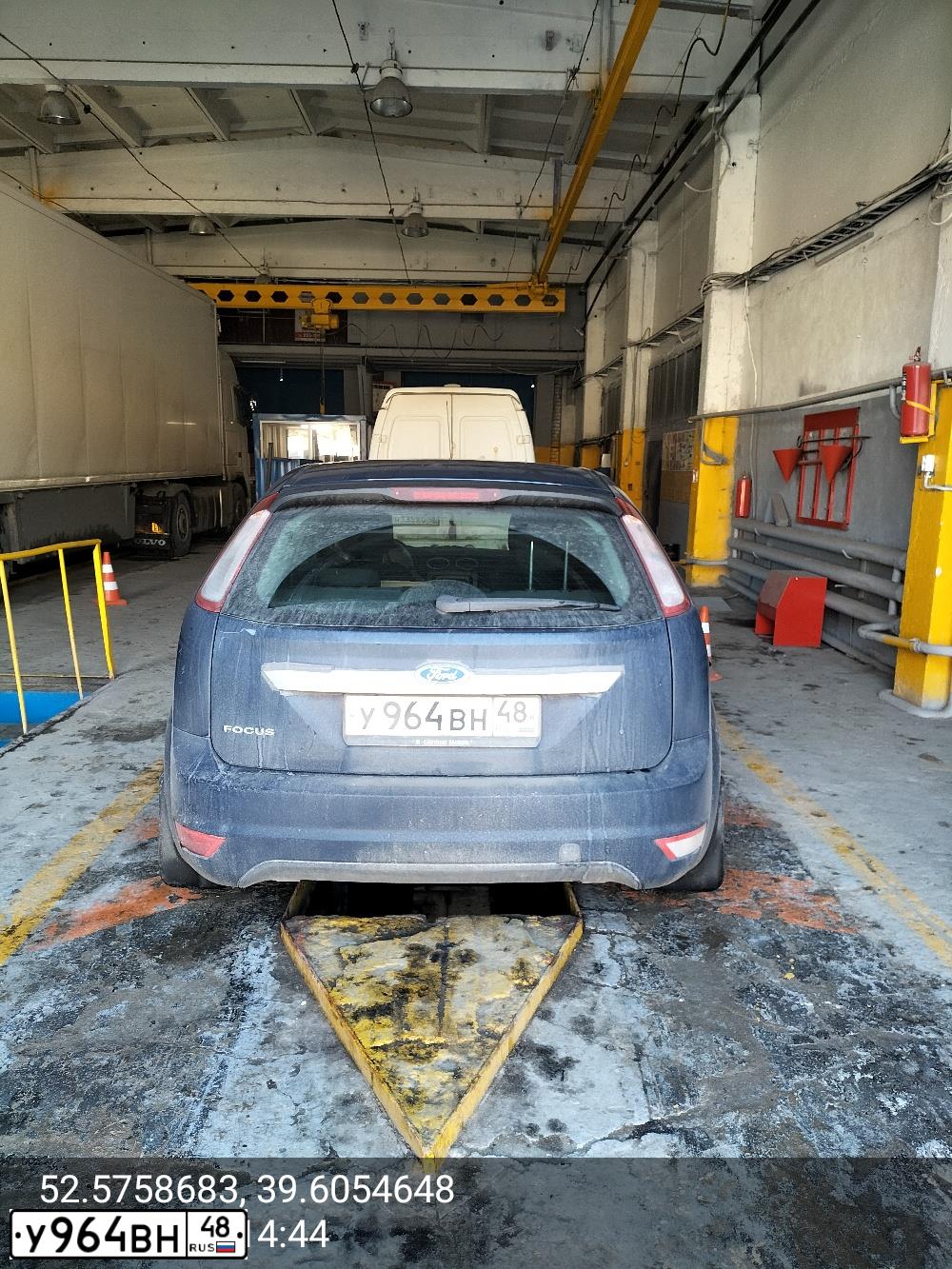 Фото автомобиля FORD FOCUS, 2008 — госномер О875НТ62. Цвет: ТЕМНО-СИНИЙ