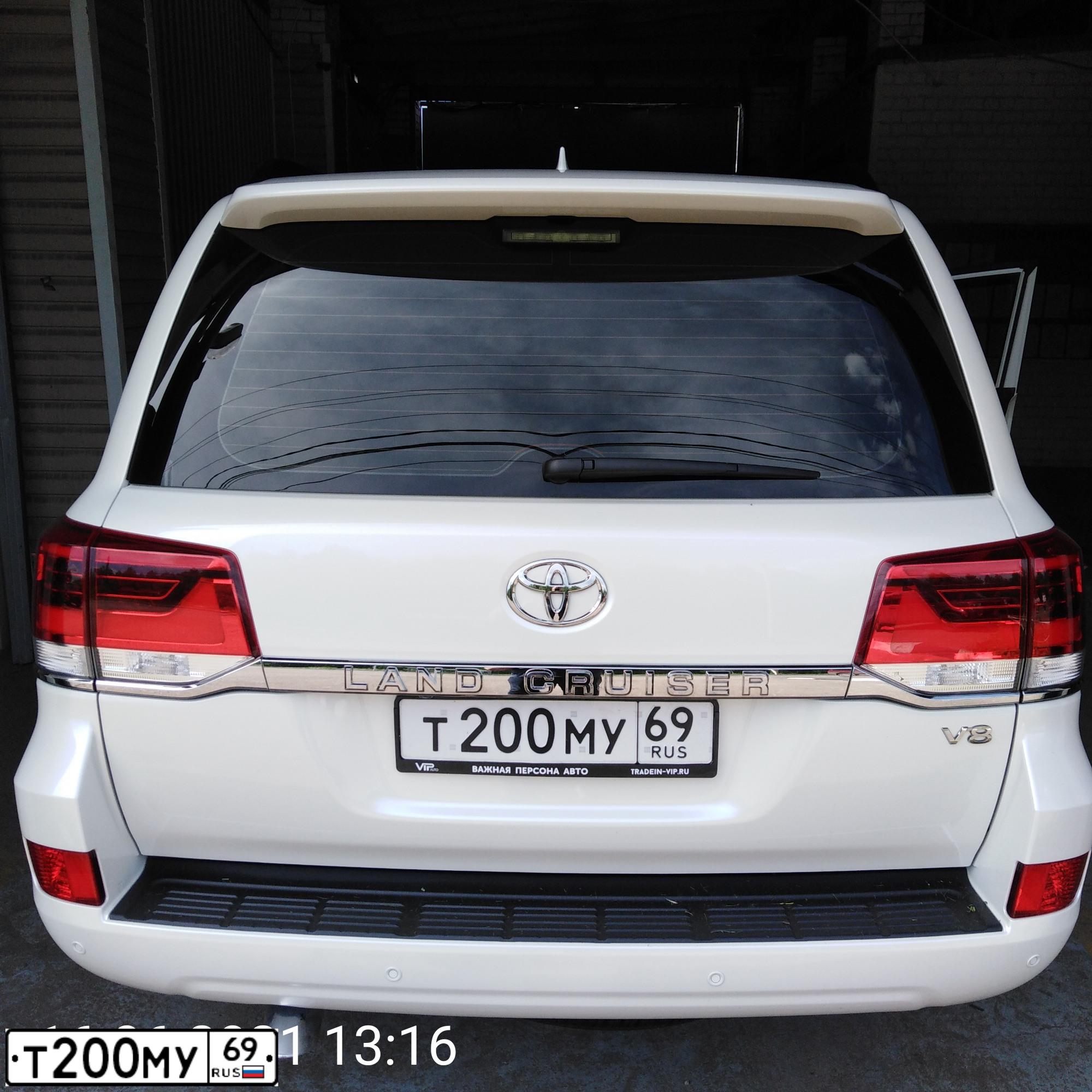 Фото автомобиля LADA 2112, 2007 — госномер Е831СЕ69. Цвет: Светло-Серебристый металлик